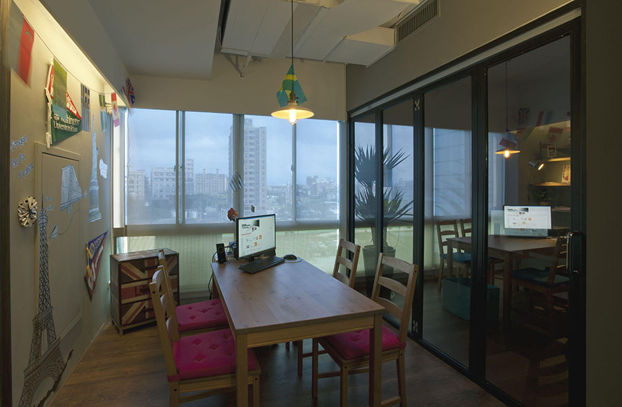 留学咨询机构办公室设计6