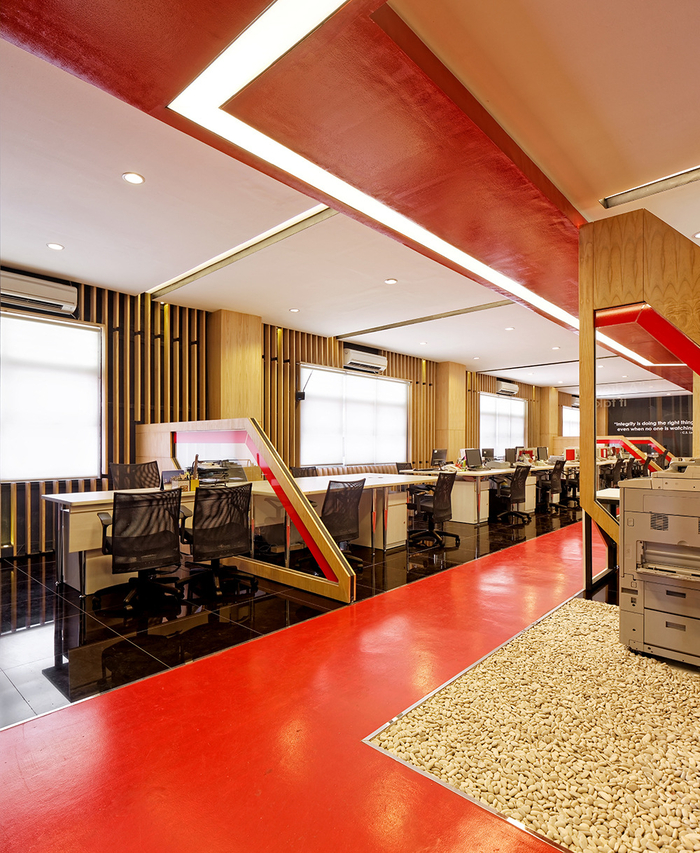 时尚木语  OMG印尼公司办公室设计欣赏