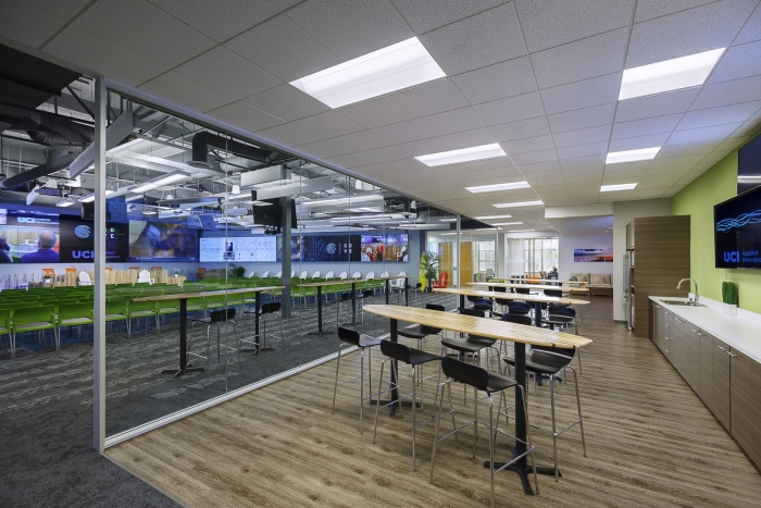 海湾协作工作室办公室设计