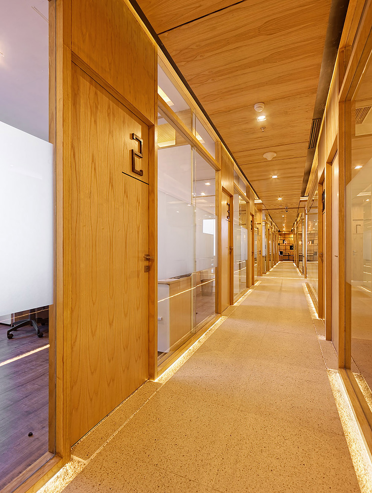 上海办公室装修的成本到底高不高？