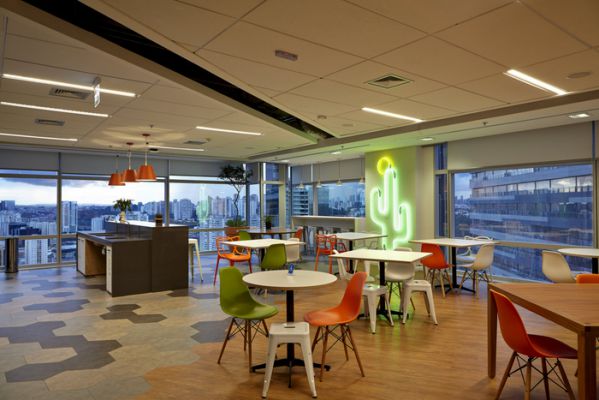 上海办公室设计应该隔一段时间更换吗？