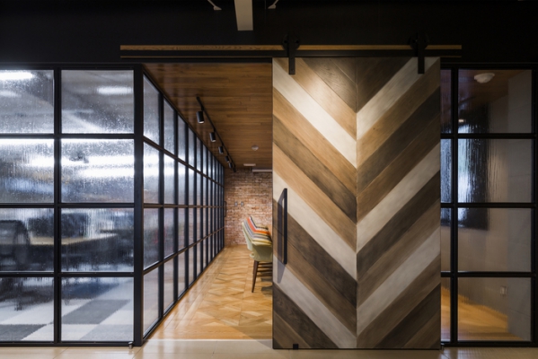 怎样去查询一些办公室装修的经典案例？