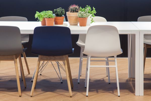 上海办公室设计中冷暖色调如何处理？