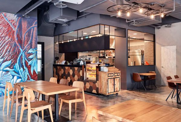 办公室装修设计的多功能共享空间