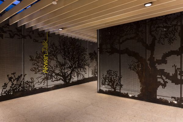 办公室设计装饰起到锦上添彩的作用